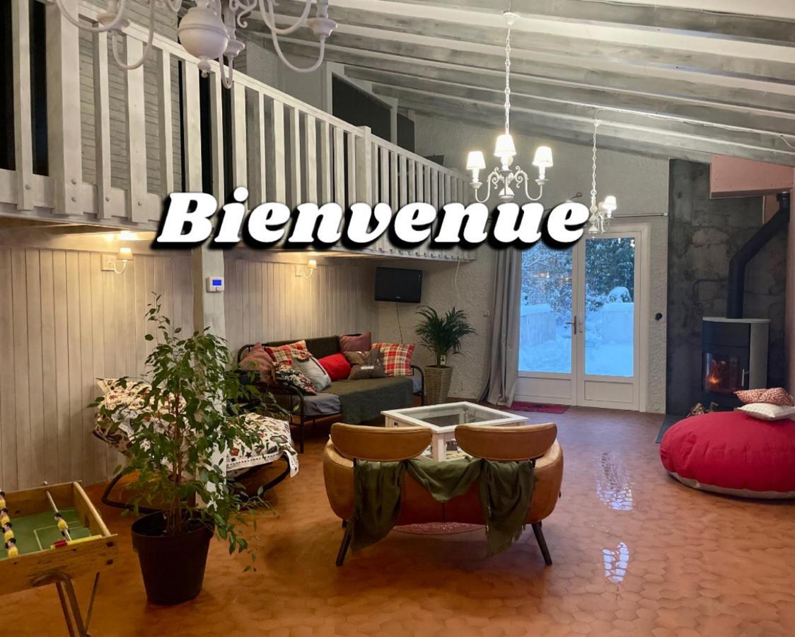 Au Vieux Logis 63 Bed and Breakfast Saint-Rémy-sur-Durolle Exteriör bild